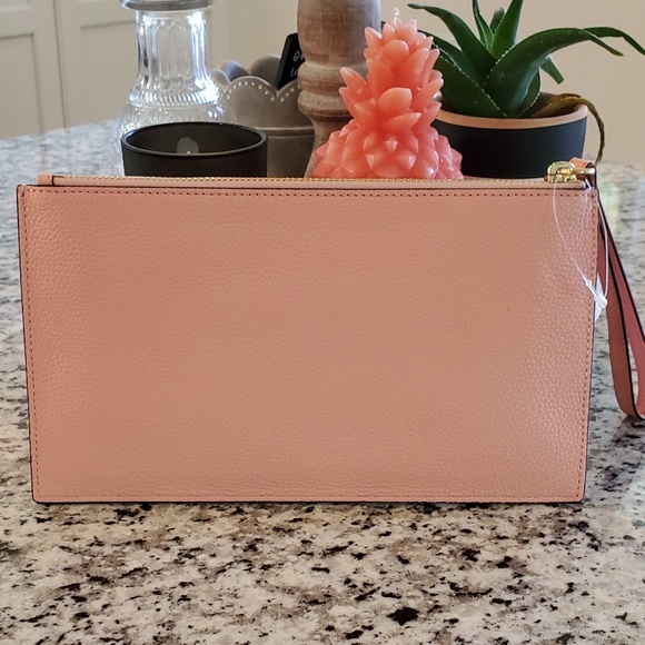NWOT Michael Michael Kors Pink Jet Set Clutch - Picture 2 of 5